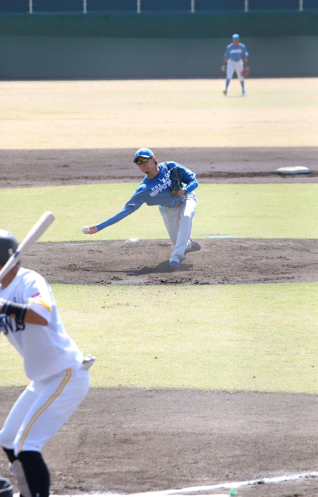 フェニックスリーグ　ソフトバンク戦に先発した日本ハム鈴木（撮影・田中彩友美）