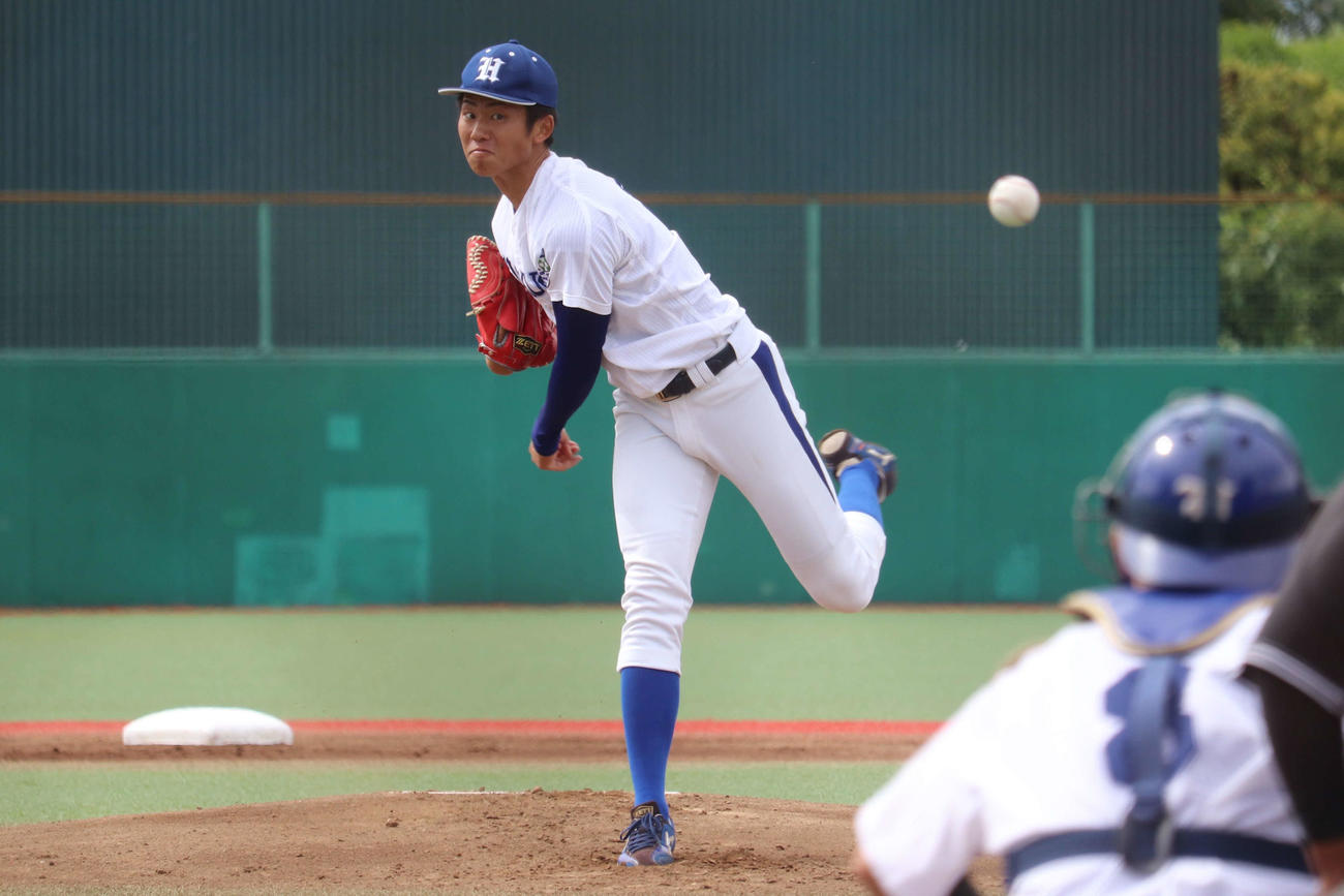 白鴎大の曽谷龍平（2022年10月8日撮影）