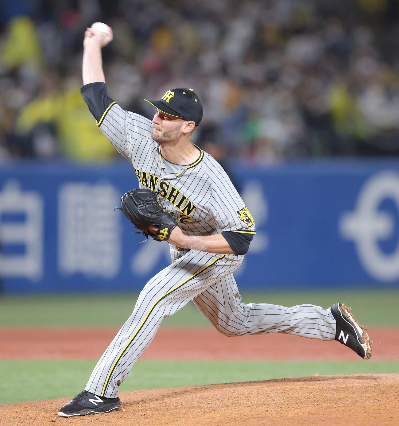 ヤクルト対阪神　5回裏、阪神2番手で登板するケラー（撮影・河田真司）