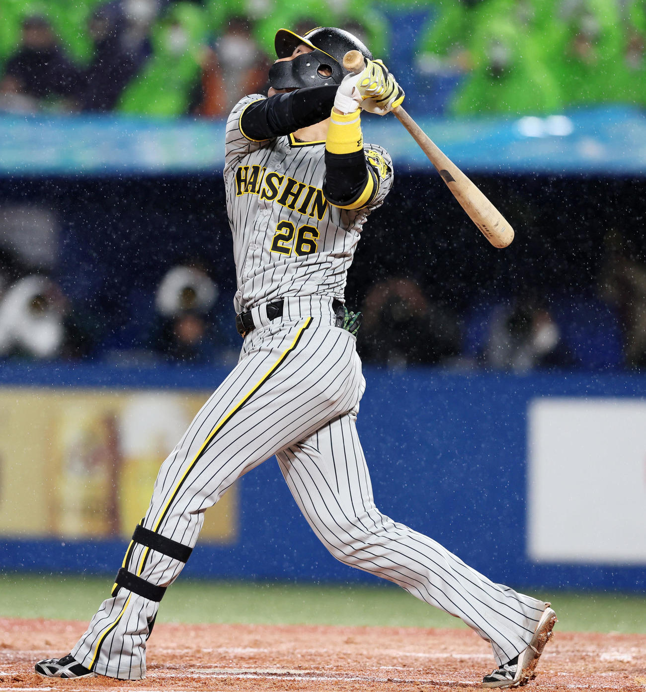 ヤクルト対阪神　6回表阪神2死満塁、北條史也は中飛を打ち上げる（撮影・加藤哉）