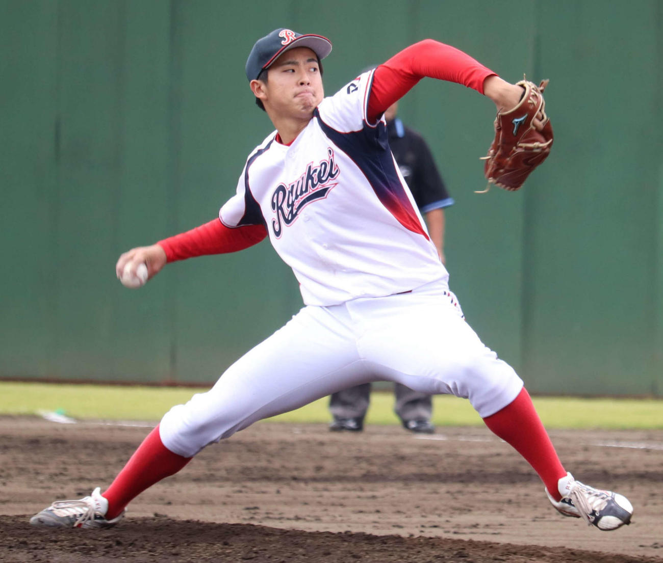 被安打5で今季初完封した流通経済大・小沢颯太（撮影・保坂淑子）