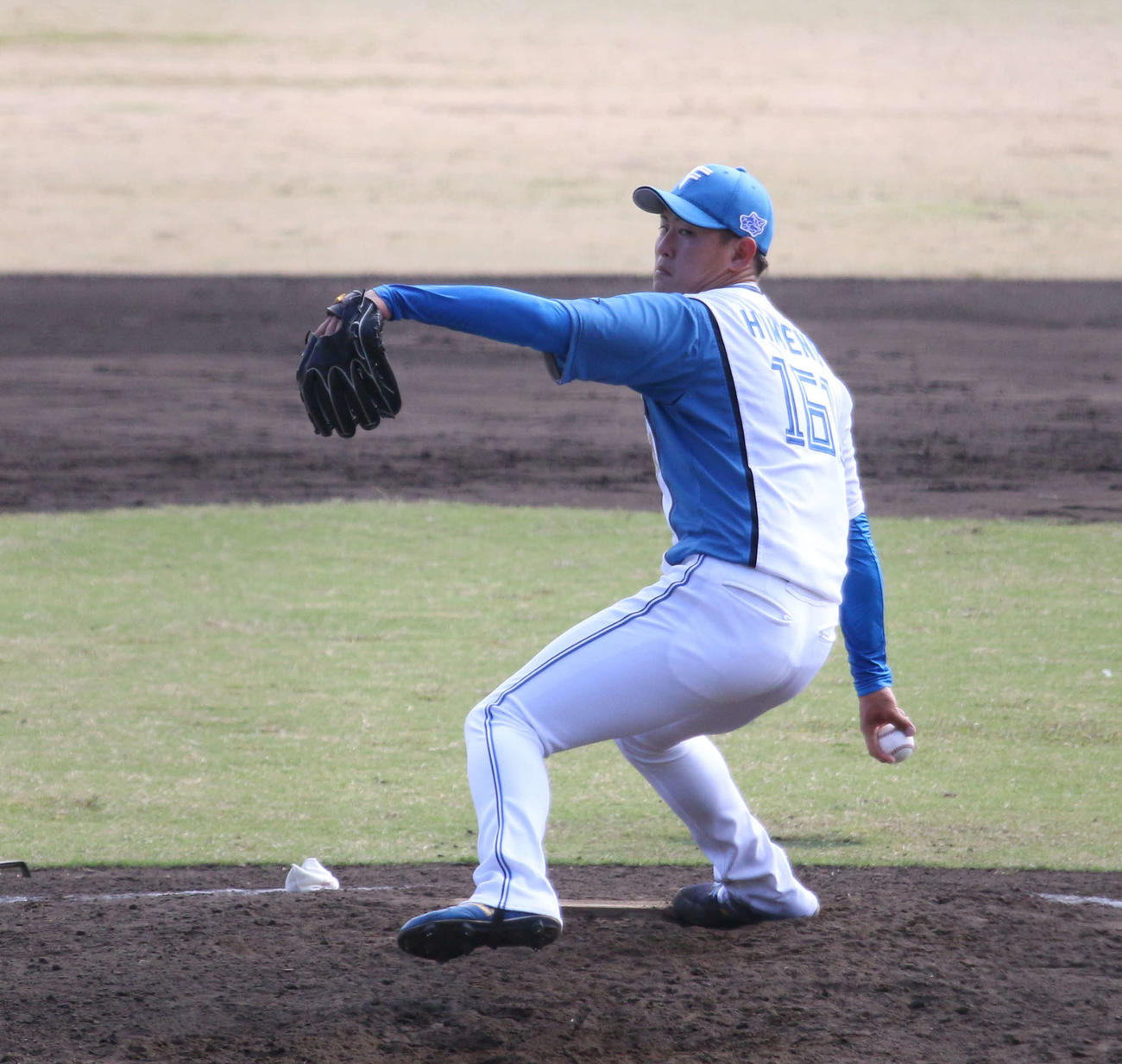 フェニックスリーグ・オリックス戦の9回に登板して3者凡退に抑えた日本ハム姫野（撮影・木下大輔）
