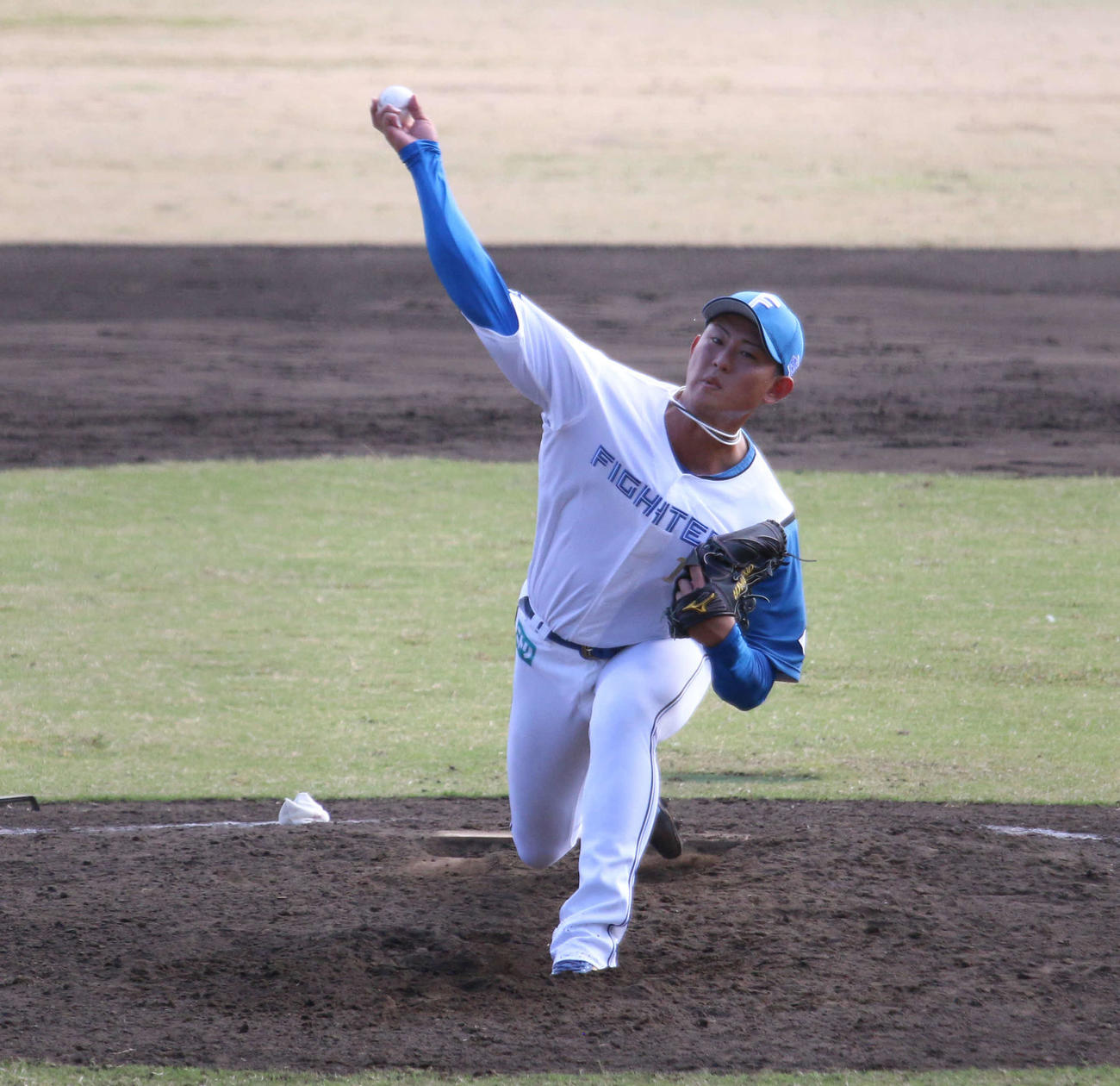 フェニックスリーグ・オリックス戦の9回に登板して3者凡退に抑えた日本ハム姫野（撮影・木下大輔）