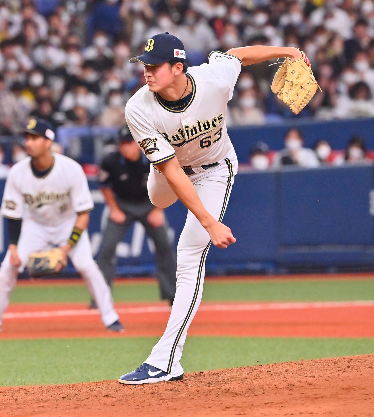 オリックス対ソフトバンク　7回に登板するオリックス山崎颯（撮影・和賀正仁）