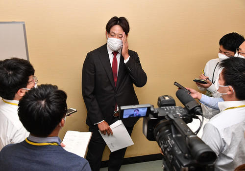 ソフトバンク】中谷将大が戦力外 21年阪神からトレード「まだやりたい