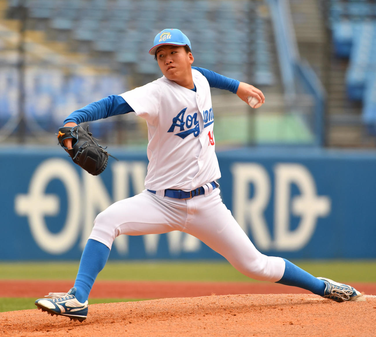 駒大対青学大　先発した青学大・北村（撮影・柴田隆二）