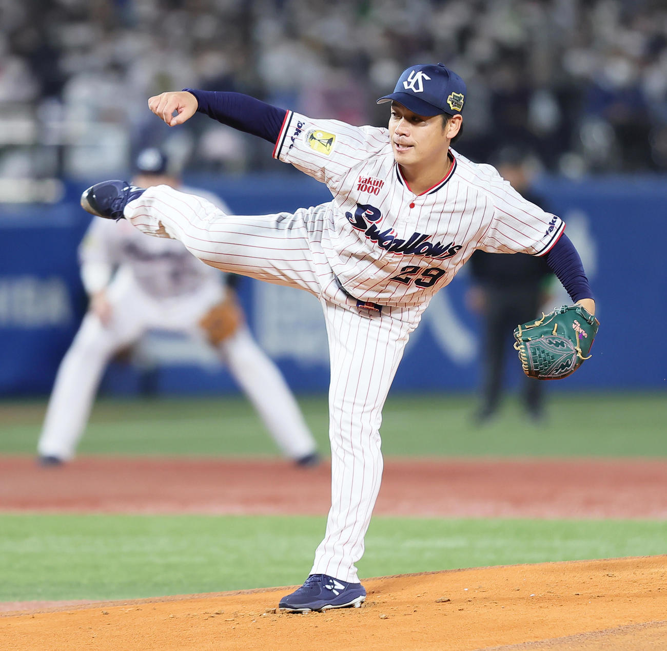 ヤクルト対オリックス力投するヤクルト先発の小川（撮影・足立雅史）