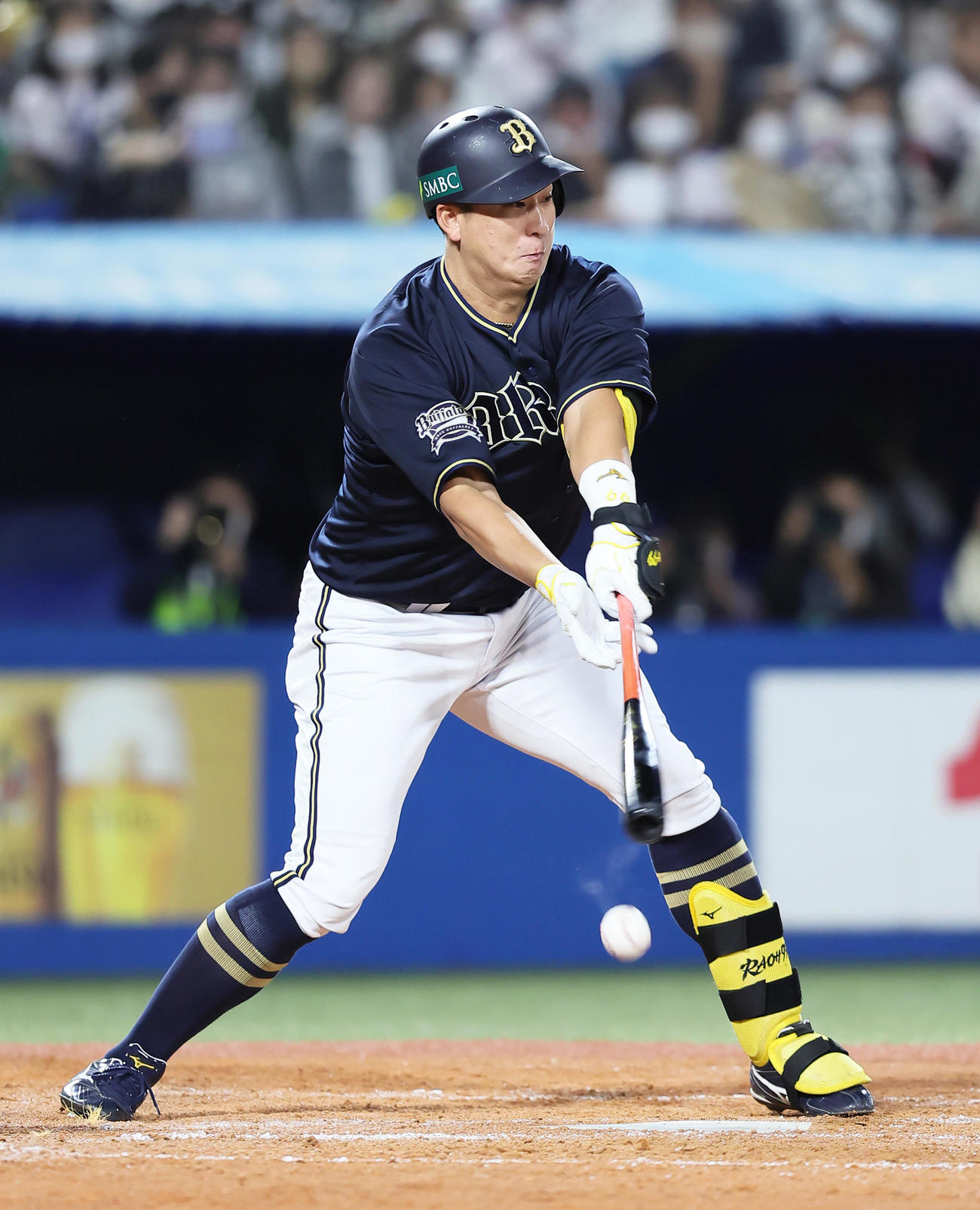 ヤクルト対オリックス　5回表オリックス2死一、三塁、杉本は適時内野安打を放つ（撮影・足立雅史）