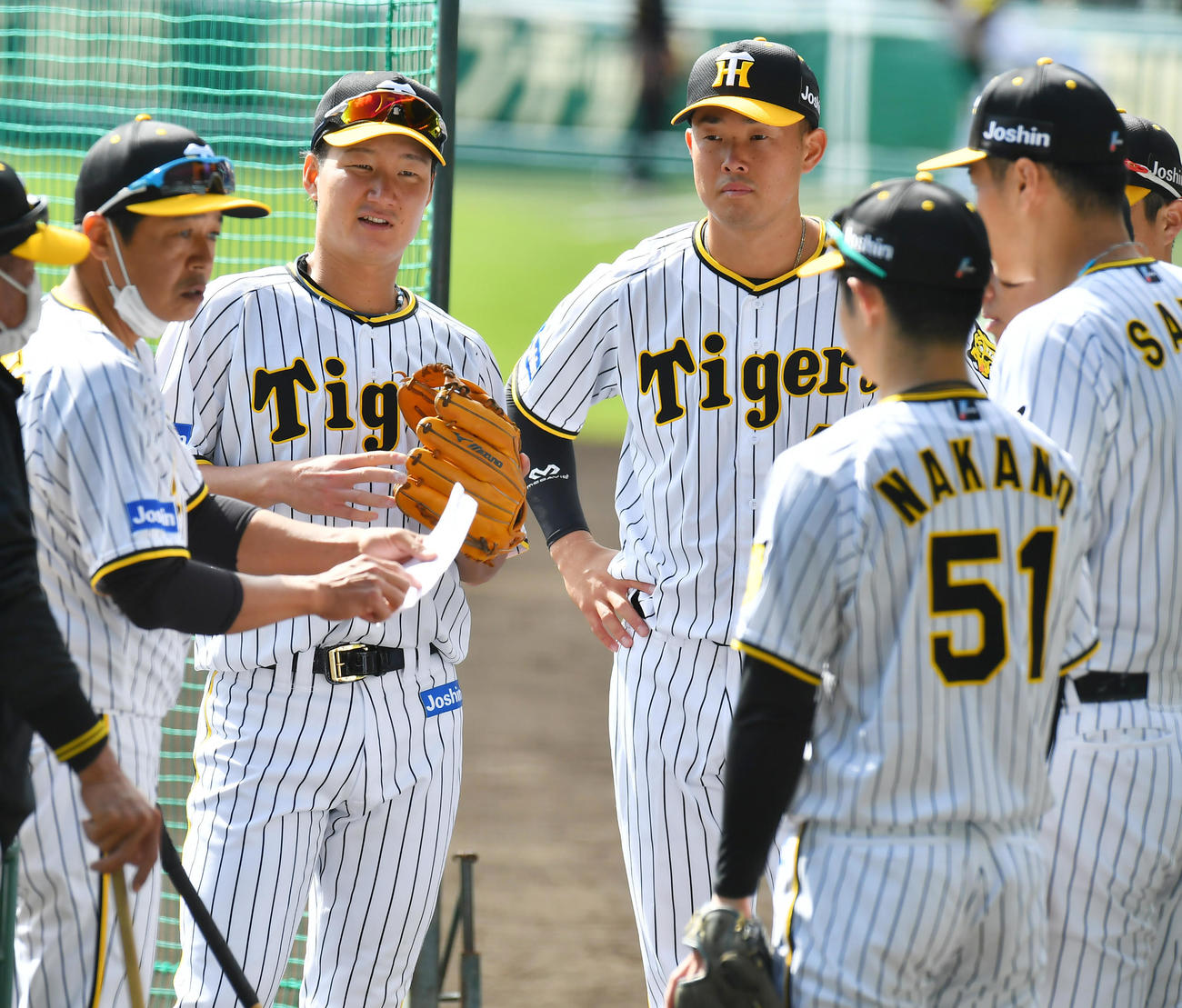 阪神秋季練習初日、新加入の左2人目から渡辺諒、高浜も練習を行う（撮影・清水貴仁）