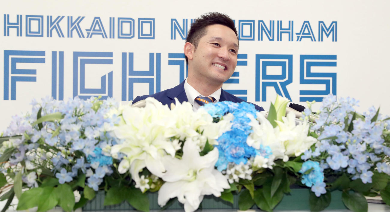 引退会見に臨む杉谷拳士（撮影・佐藤翔太）