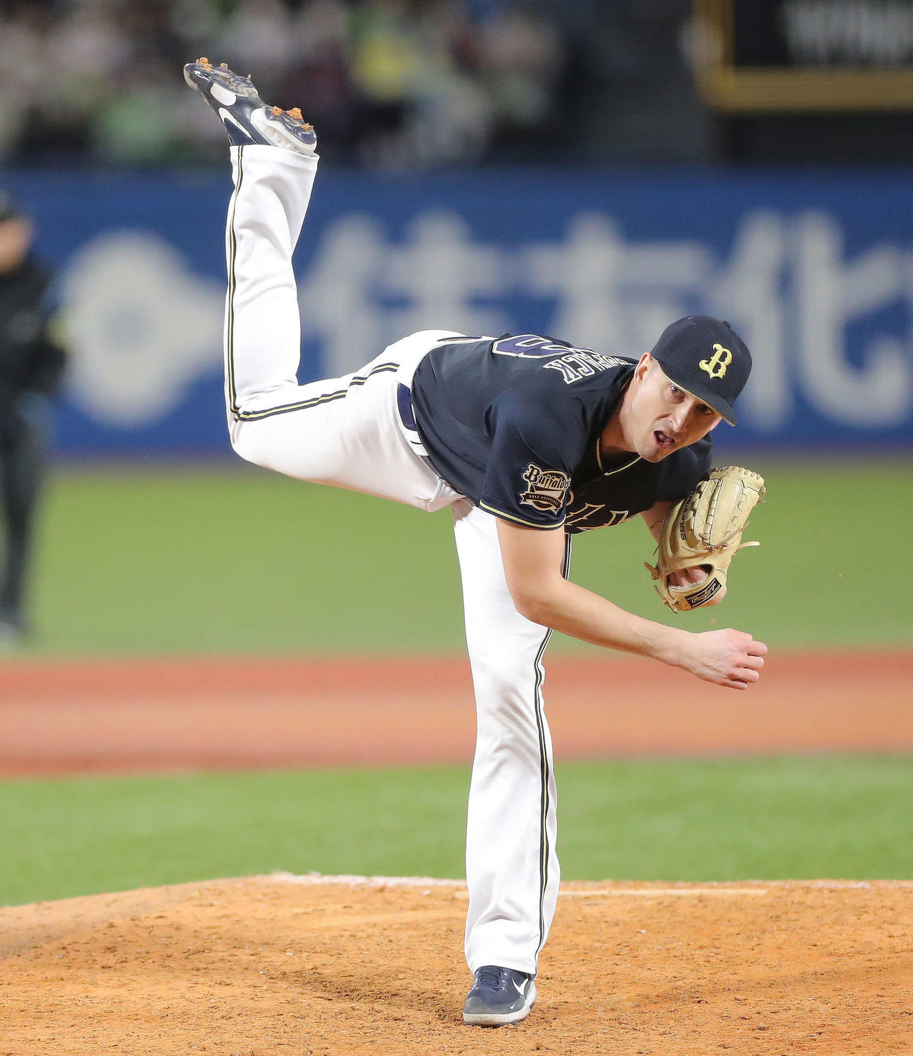 ヤクルト対オリックス　9回裏、オリックス5番手で登板するワゲスパック（撮影・河田真司）