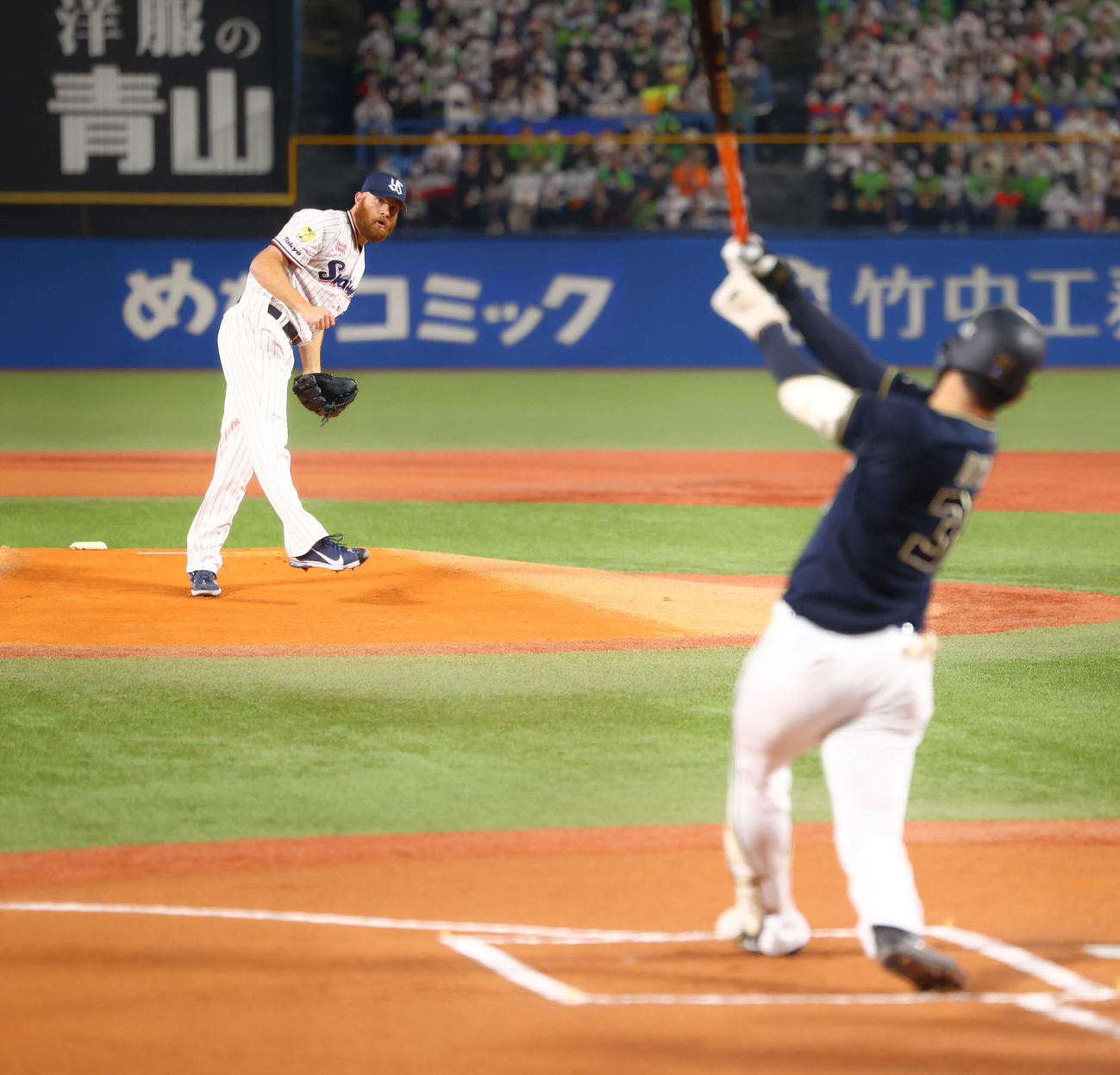 ヤクルト対オリックス　1回表オリックス無死、太田に中越え先制ソロ本塁打を浴びるサイスニード（撮影・河田真司）