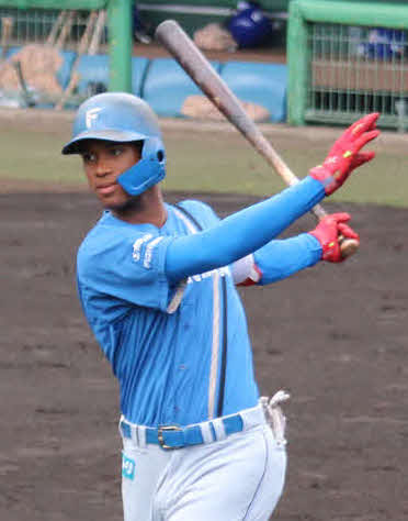 フェニックスリーグ・中日戦で3打数1安打だった日本ハム万波（撮影・中島宙恵）