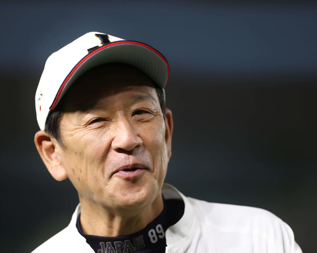 練習に臨む侍ジャパン栗山監督（撮影・河田真司）