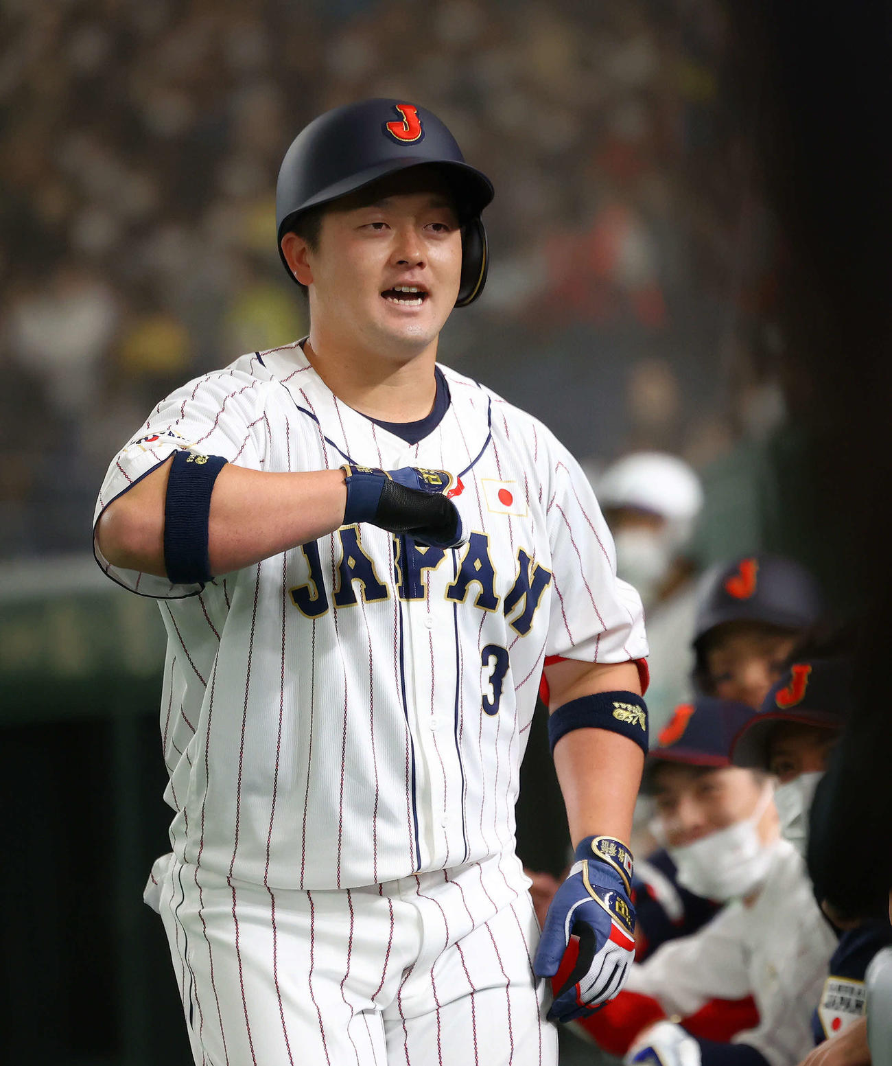 【侍ジャパン】牧秀悟「いい形に打てて良かった」栗山ジャパン初アーチ 上沢カットボールを左翼へ - プロ野球写真ニュース : 日刊スポーツ