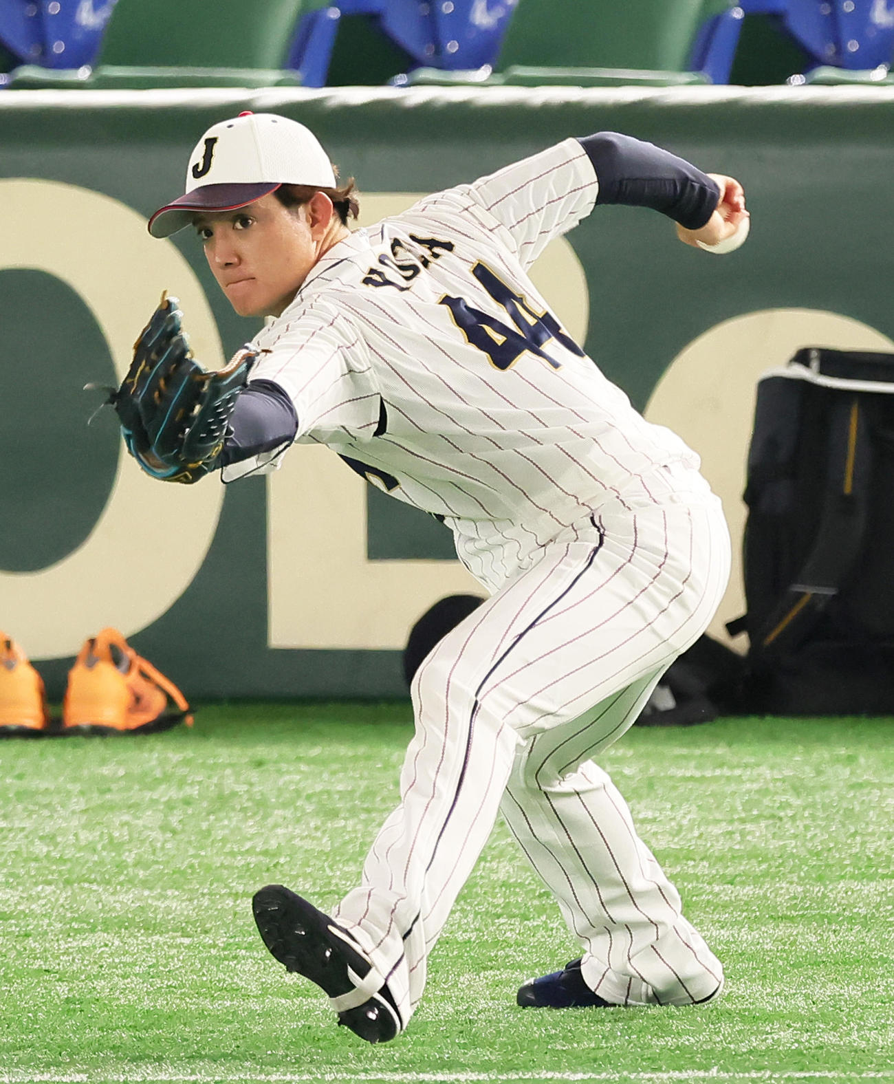 侍ジャパン与座海人（2022年11月4日撮影）