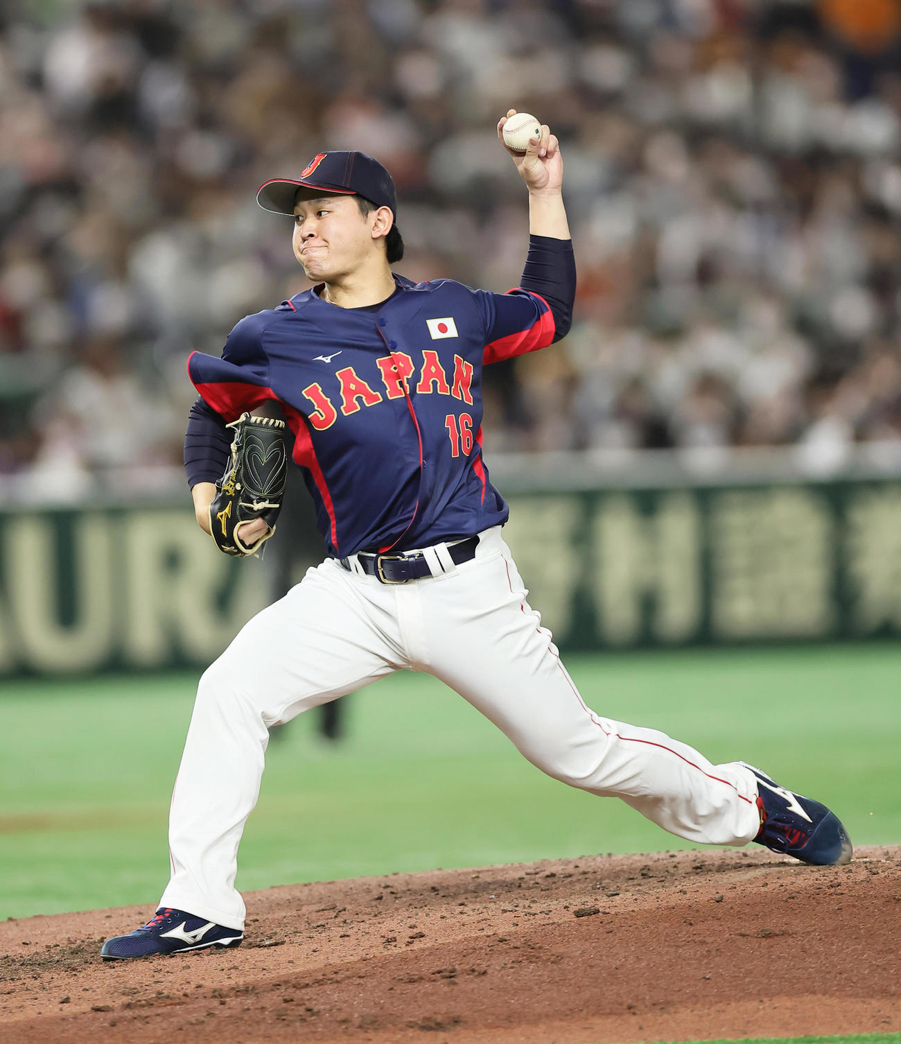 巨人対日本代表　5回から登板した日本代表宮城（撮影・足立雅史）