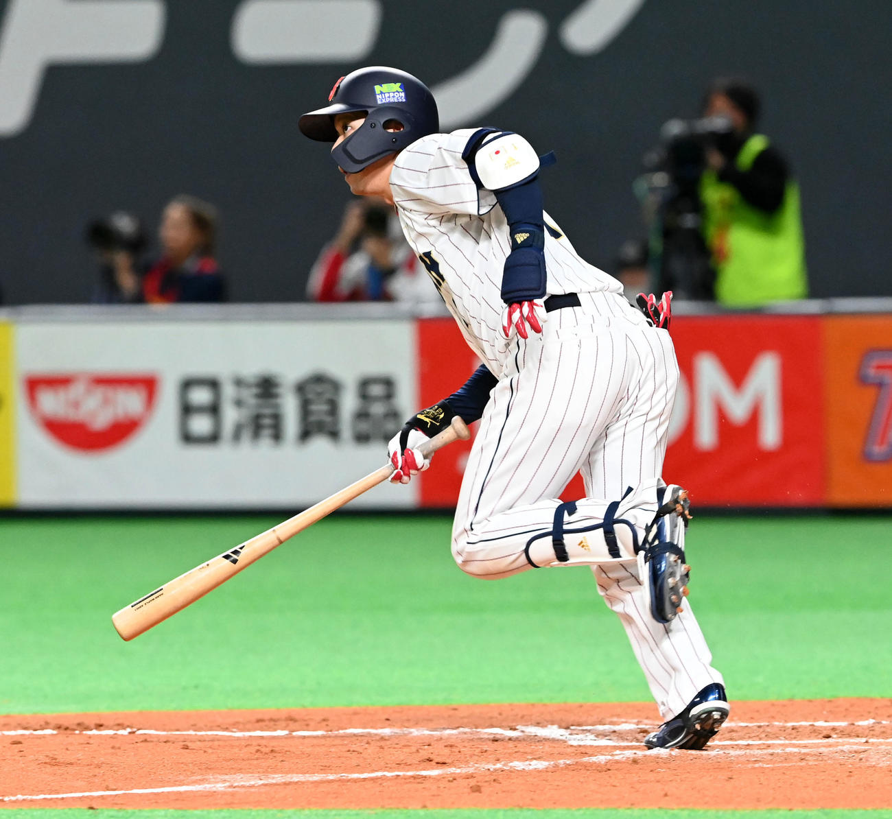 日本対オーストラリア　6回裏日本1死一、二塁、山田は左前適時打を放つ（撮影・前岡正明）