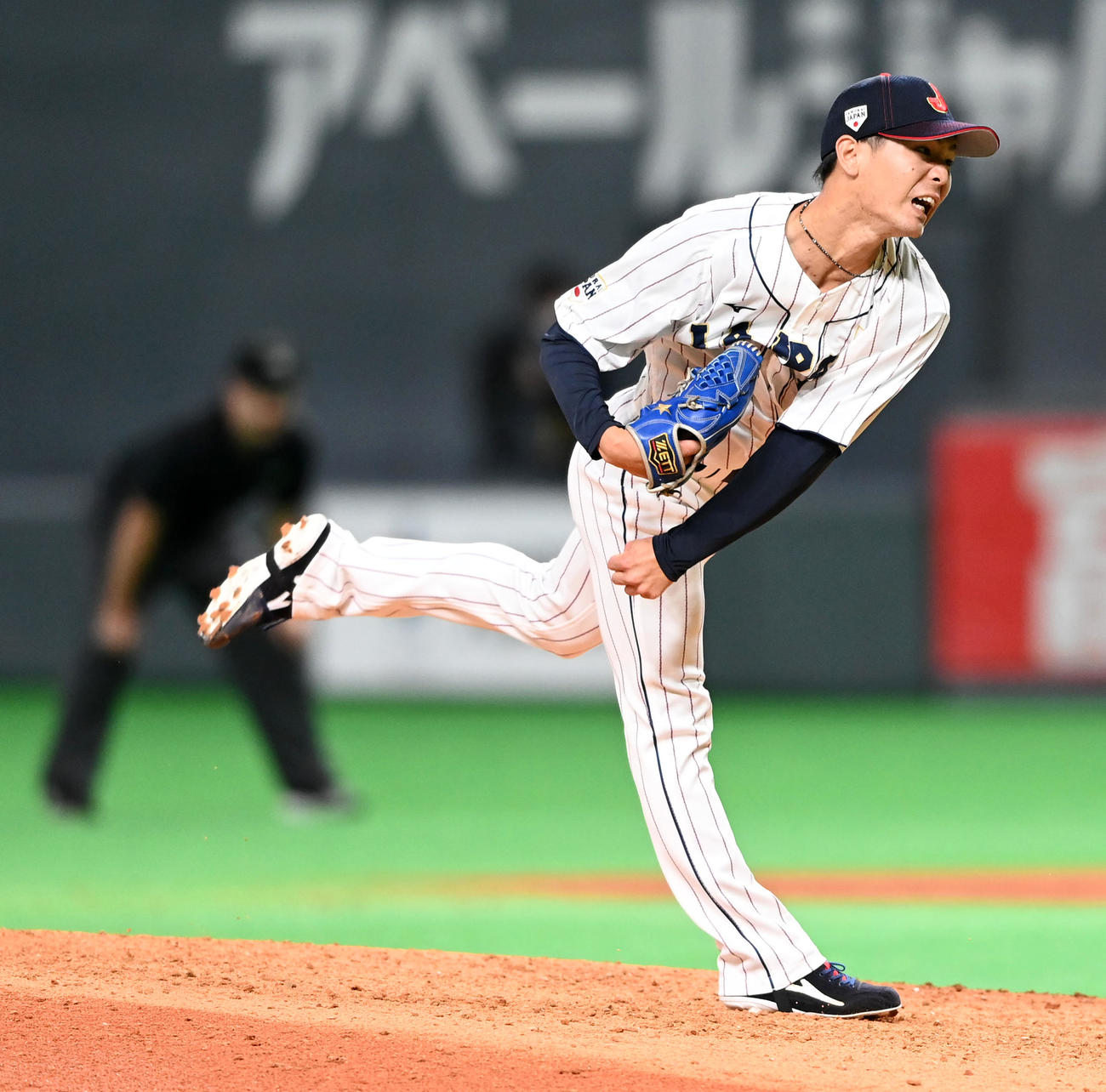 日本対オーストラリア　9回を締めくくった森浦（撮影・前岡正明）