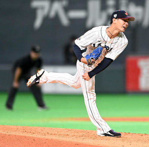 日本対オーストラリア　9回を締めくくった森浦（撮影・前岡正明）