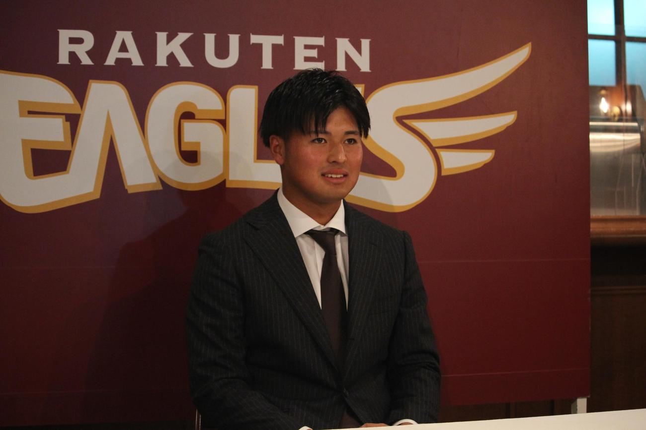 現状維持の780万円で契約を更改した楽天黒川史陽内野手。若手のイケメンで「球団の顔になってほしい」と要望された