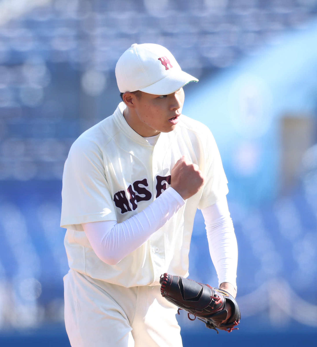 慶大対早大　8回表を抑えガッツポーズする早大・田和（撮影・河田真司）