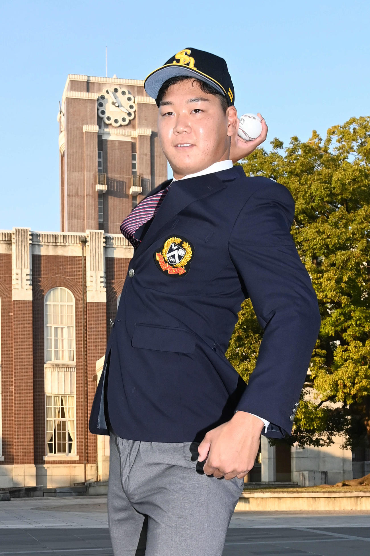 ソフトバンクから指名あいさつを受けた京大・水口は闘志を燃やす（撮影・前岡正明）