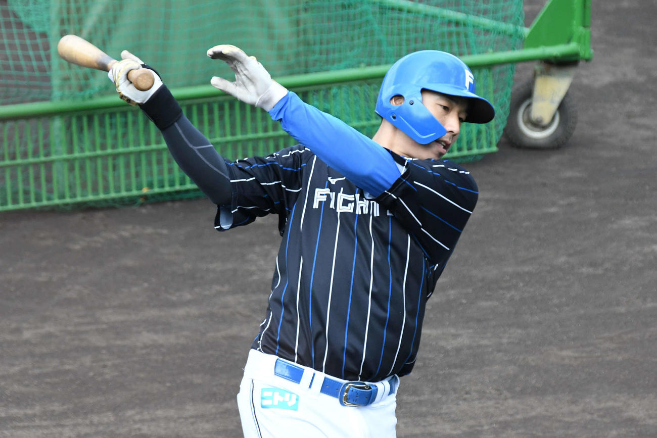 秋季練習に参加した宇佐見（撮影・石井翔太）