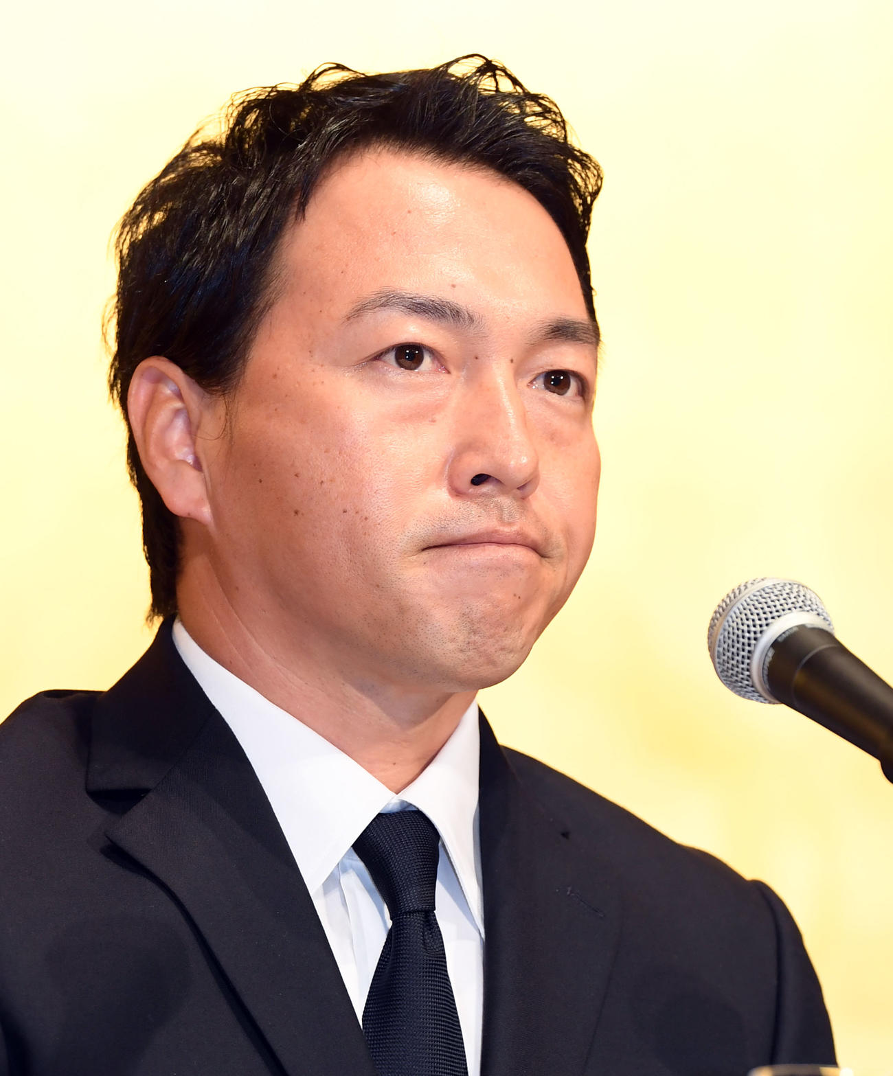 入団会見に臨んだ巨人長野（撮影・たえ見朱実）