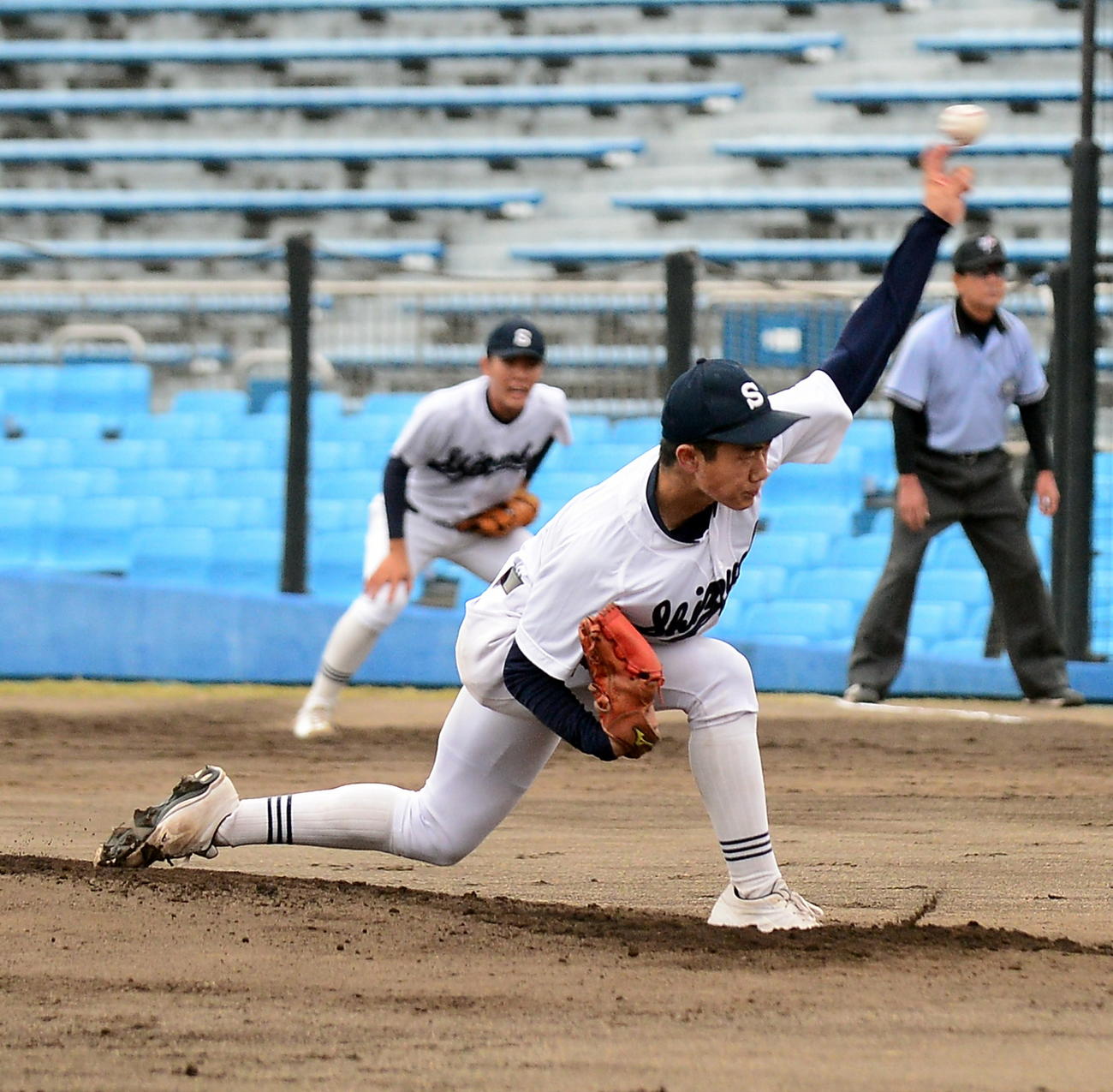 4回3安打1失点の静岡高・亀井