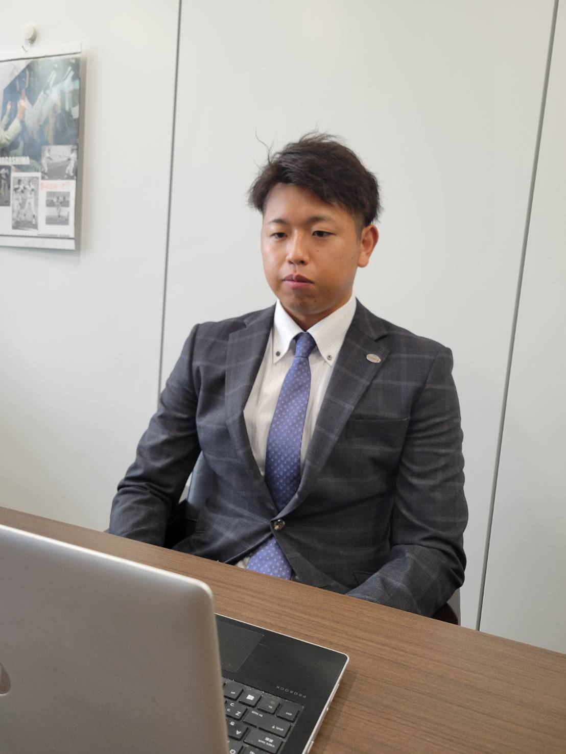 契約更改後、リモート会見に出席した巨人太田（球団提供）