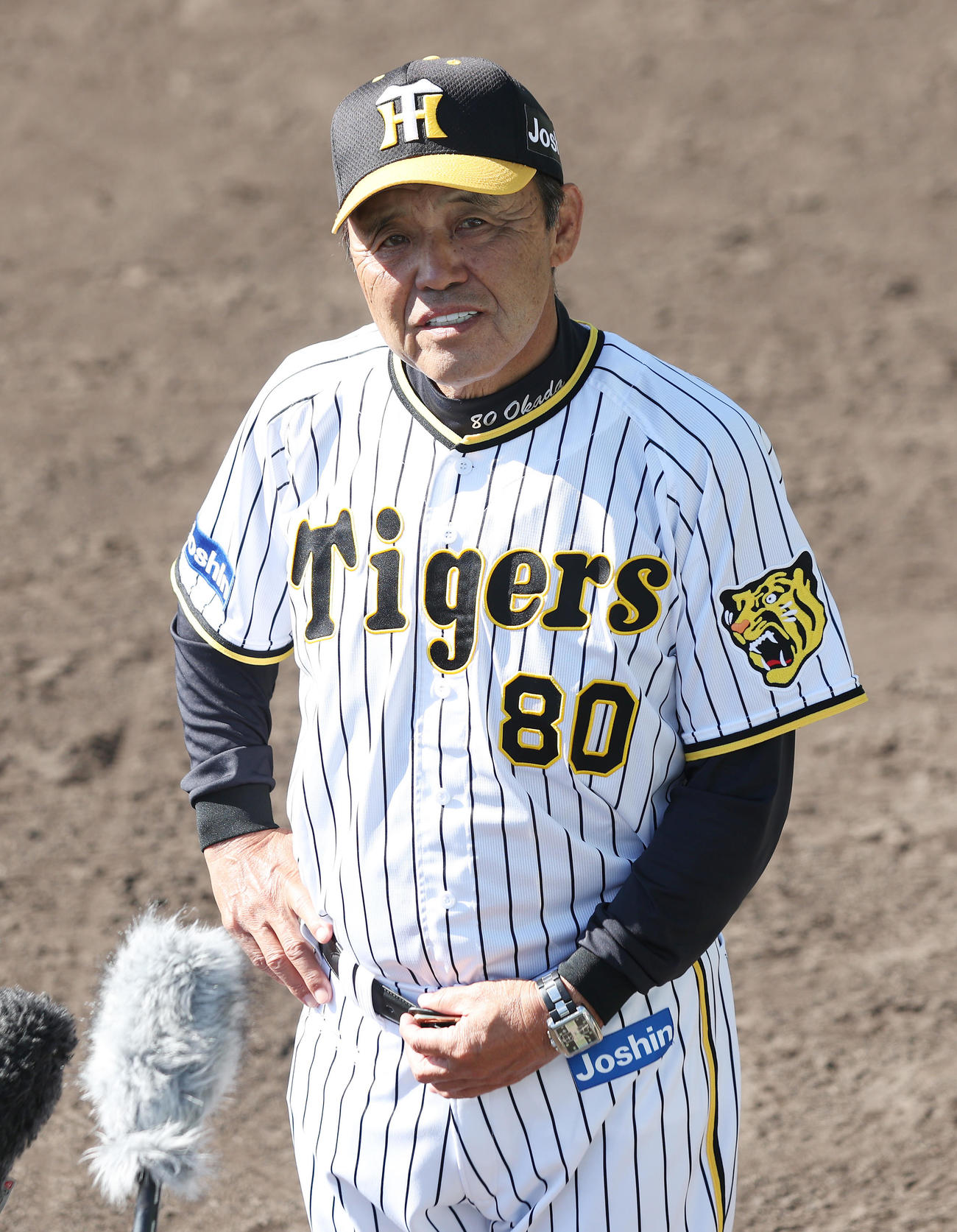 秋季キャンプを総括する阪神岡田監督（撮影・前田充）