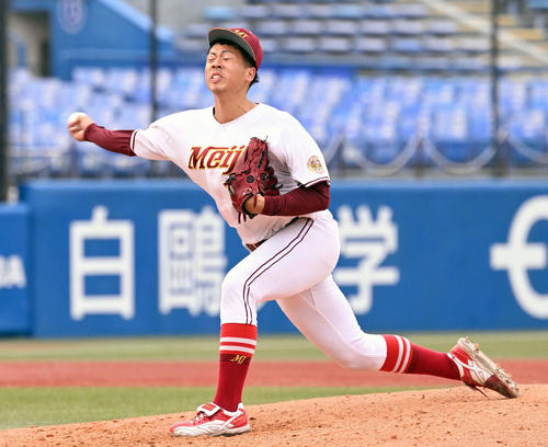 明大対名城大　名城大5番手で投球する松本（撮影・滝沢徹郎）