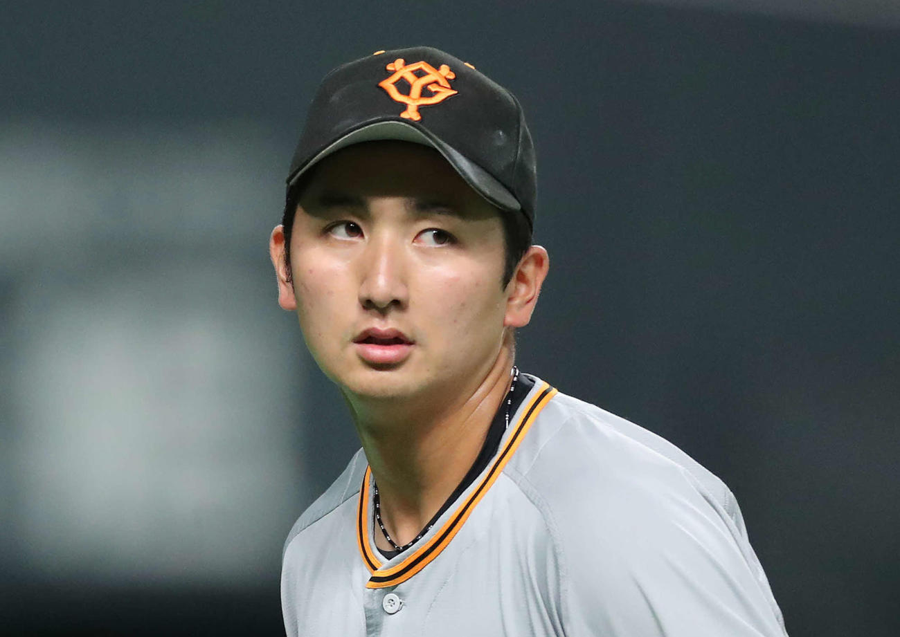 巨人横川凱（2022年5月撮影）