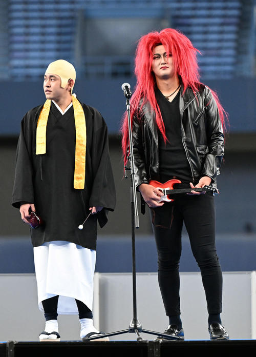 バッファローズトレンド大賞にノミネートされた（左から）オリックス宮城、紅林（撮影・石井愛子）