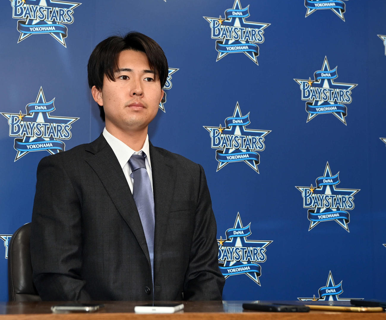 700万円増で契約を更改したDeNA京山（撮影・たえ見朱実）
