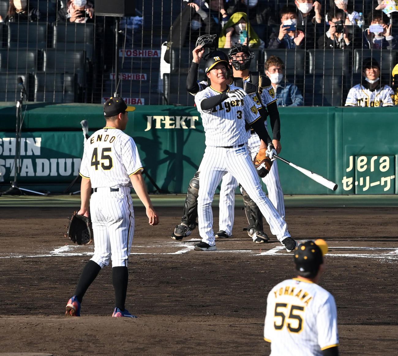 シチュエーションマッチでサヨナラ打を放った大山（撮影・前岡正明）