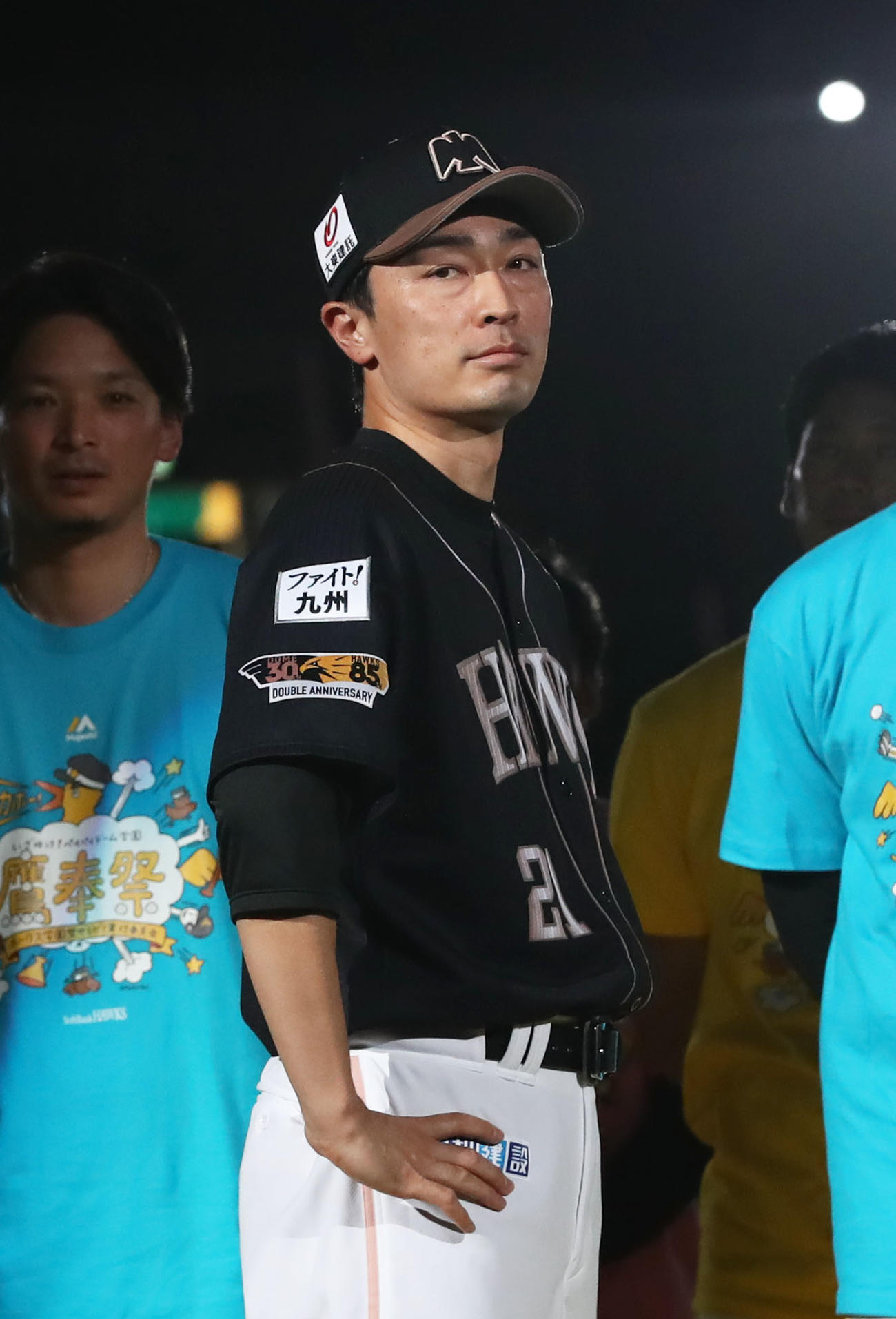 来季周年ユニホームを披露する和田（撮影・屋方直哉）