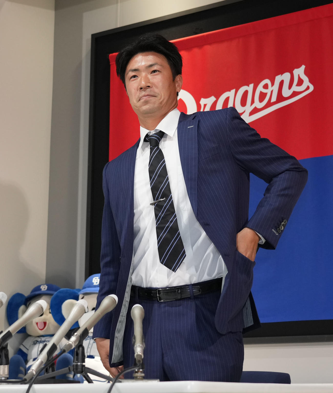 中日ドラゴンズの来季から2軍内野守備走塁コーチ契約を結んだ森越（撮影・森本幸一）