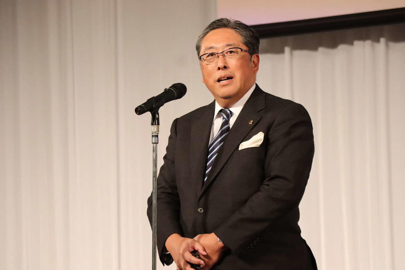 あいさつを行うソフトバンク後藤球団社長（球団提供）