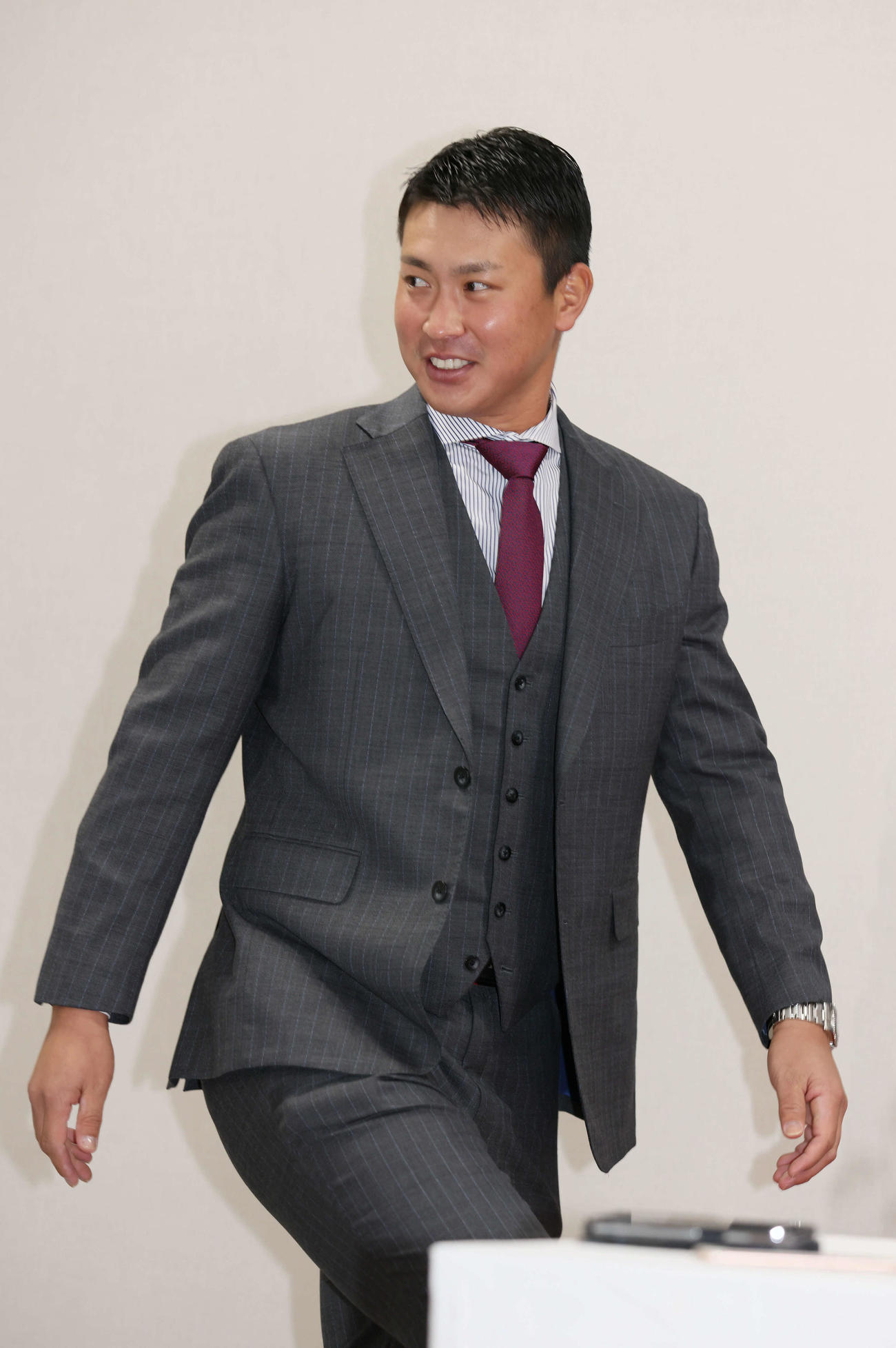 プロ野球広島　増額で契約を更改した堂林（撮影・加藤孝規）