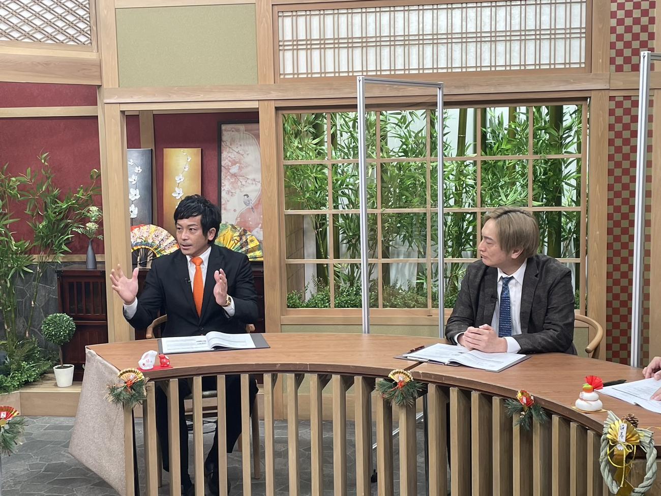「西川貴教のバーチャル知事～超豪華！滋賀県人大集結SP～」で共演した巨人松田（左）とJP（BSJapanext提供）