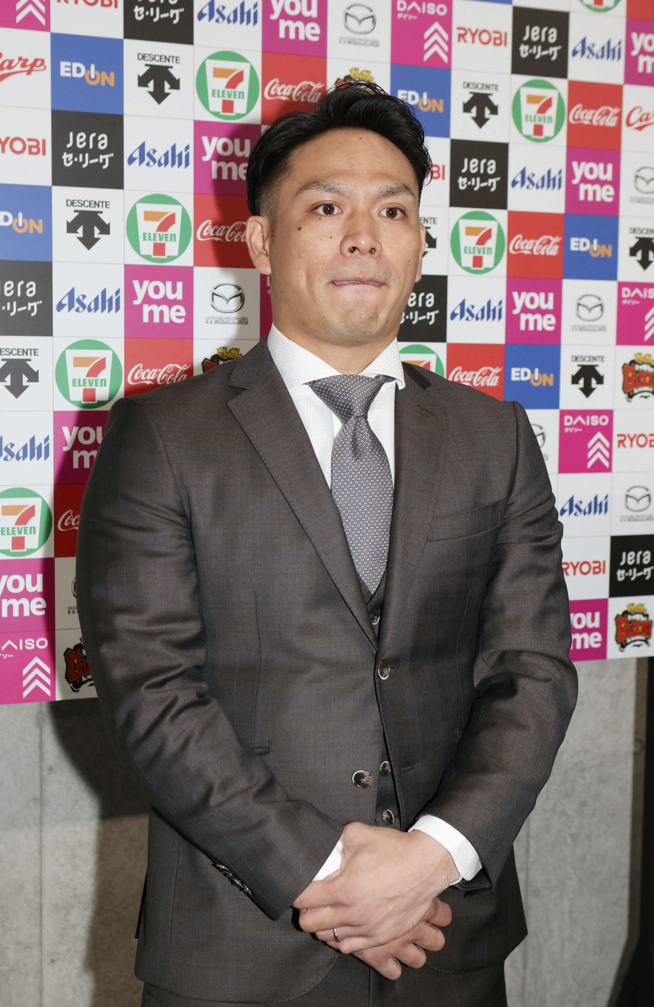 大幅ダウンで契約を更改した広島田中（撮影・加藤孝規）
