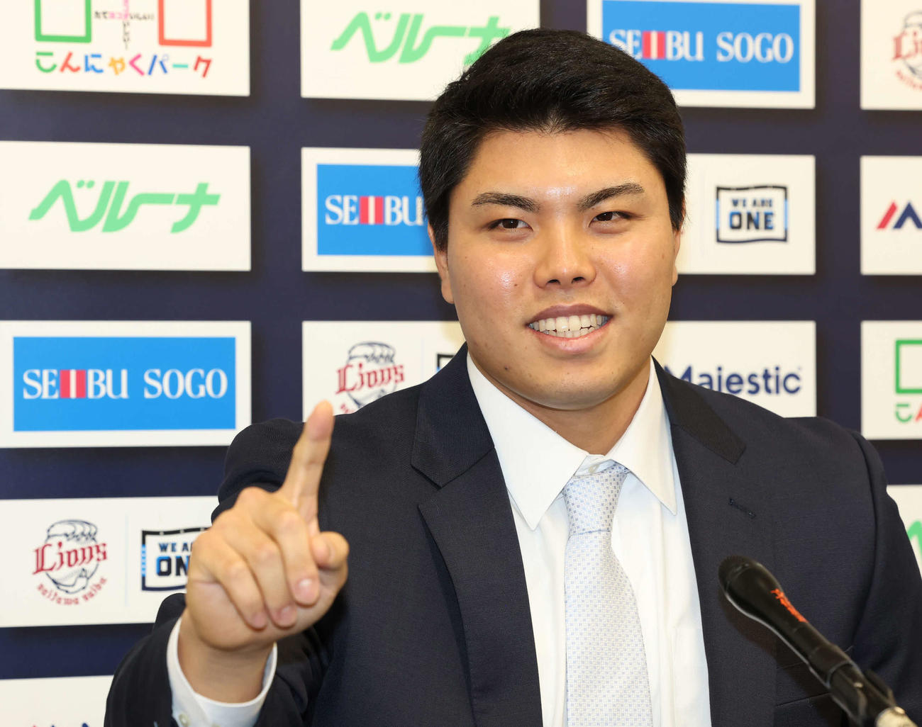 来季は先発に挑戦する西武平良海馬。「1回から行きます」と、意気込む（撮影・丹羽敏通）