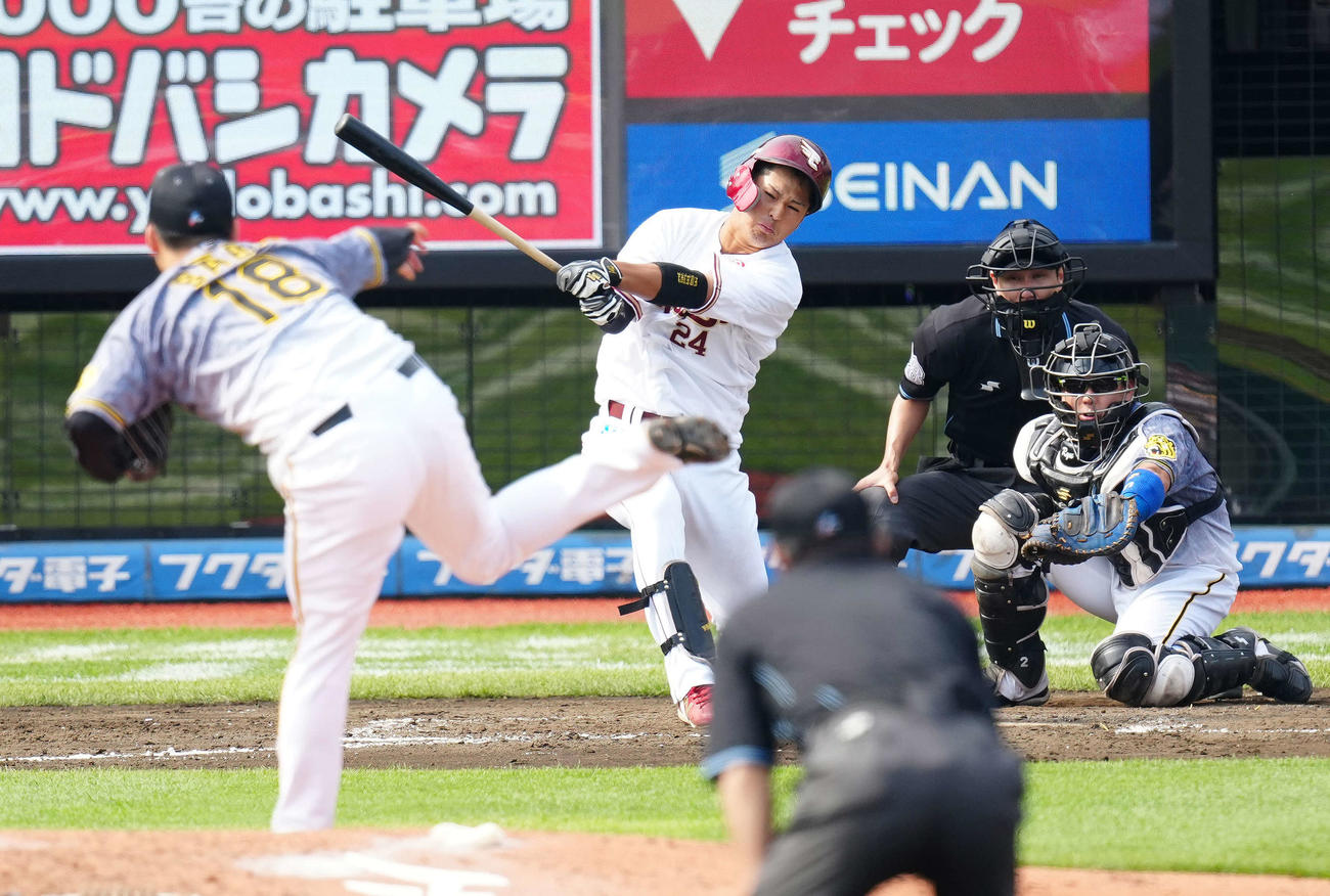 2021年6月13日楽天対阪神、楽天黒川に右前適時打を打たれる馬場皐輔