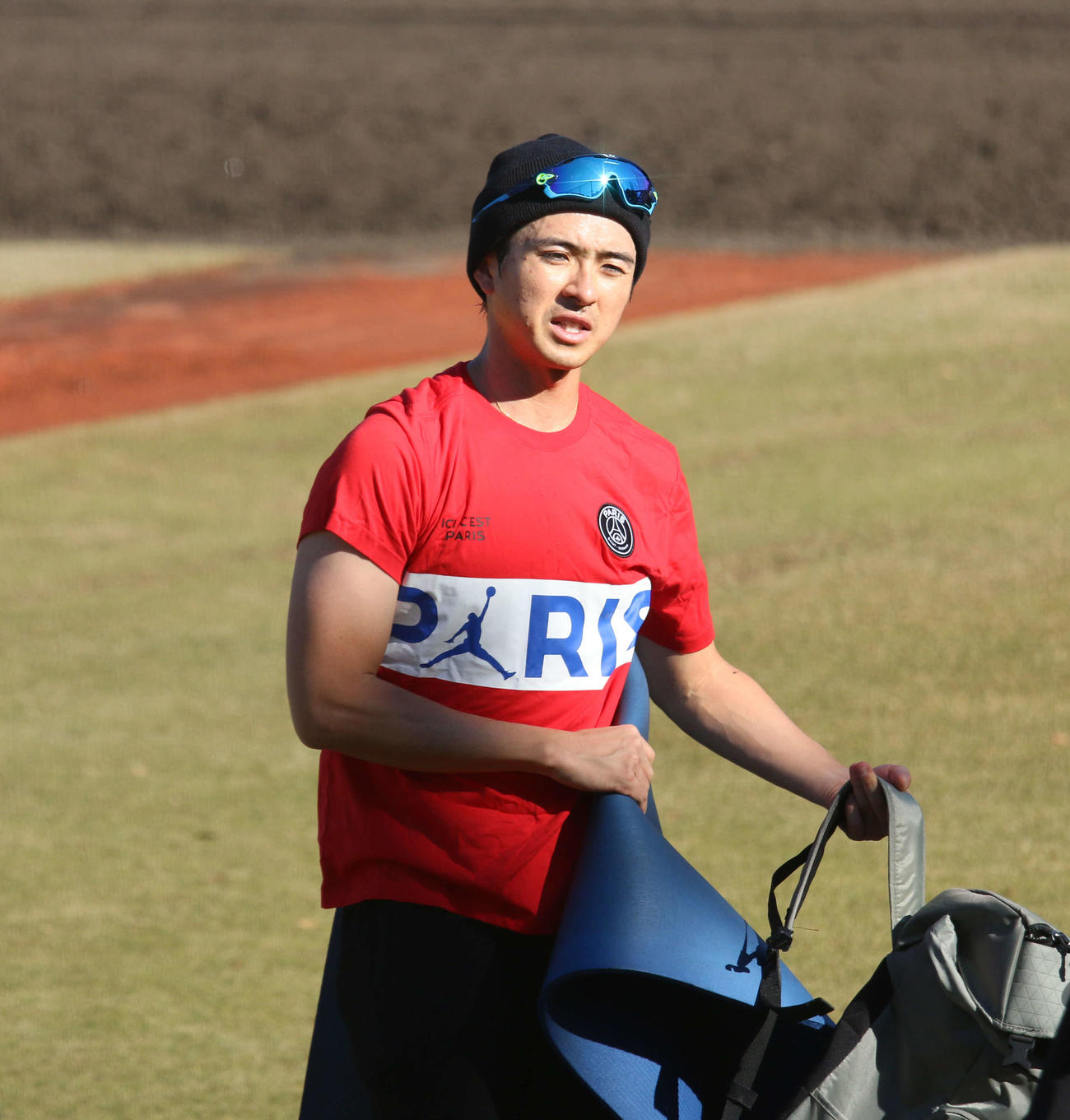 千葉・鎌ケ谷で自主トレを行った日本ハム上沢（撮影・木下大輔）
