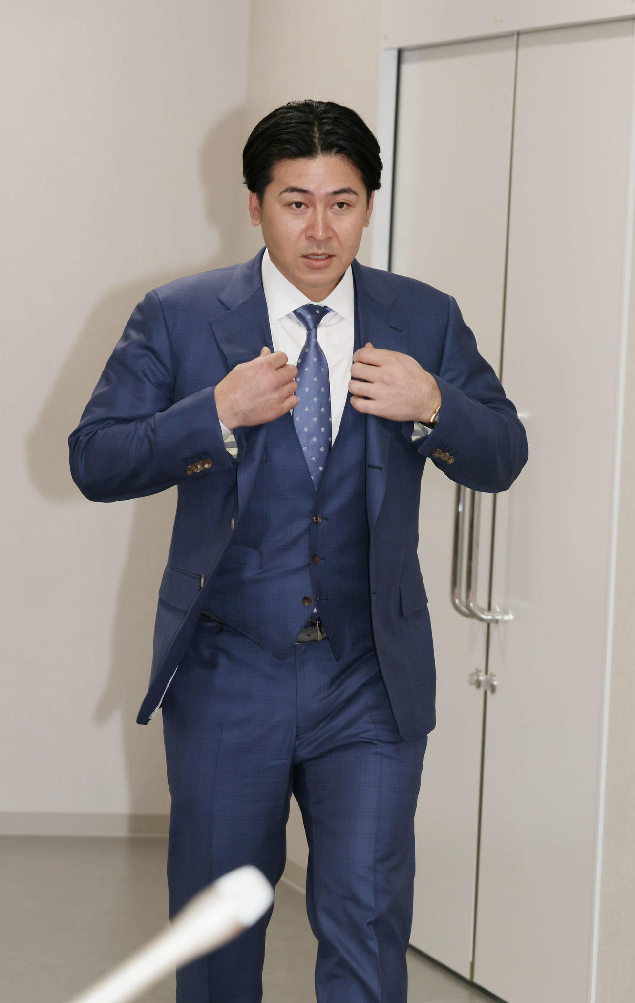 3年契約の最終年、4000万円減で契約を更改した広島会沢（撮影・加藤孝規）（撮影・加藤孝規）