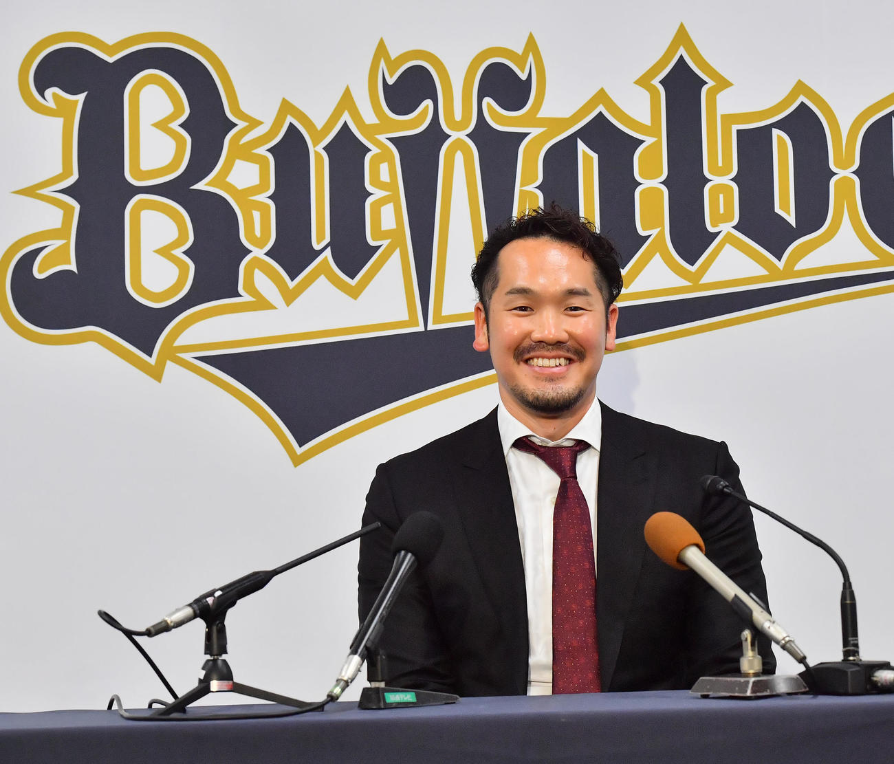 契約更改を終え会見するオリックスTー岡田（撮影・和賀正仁）