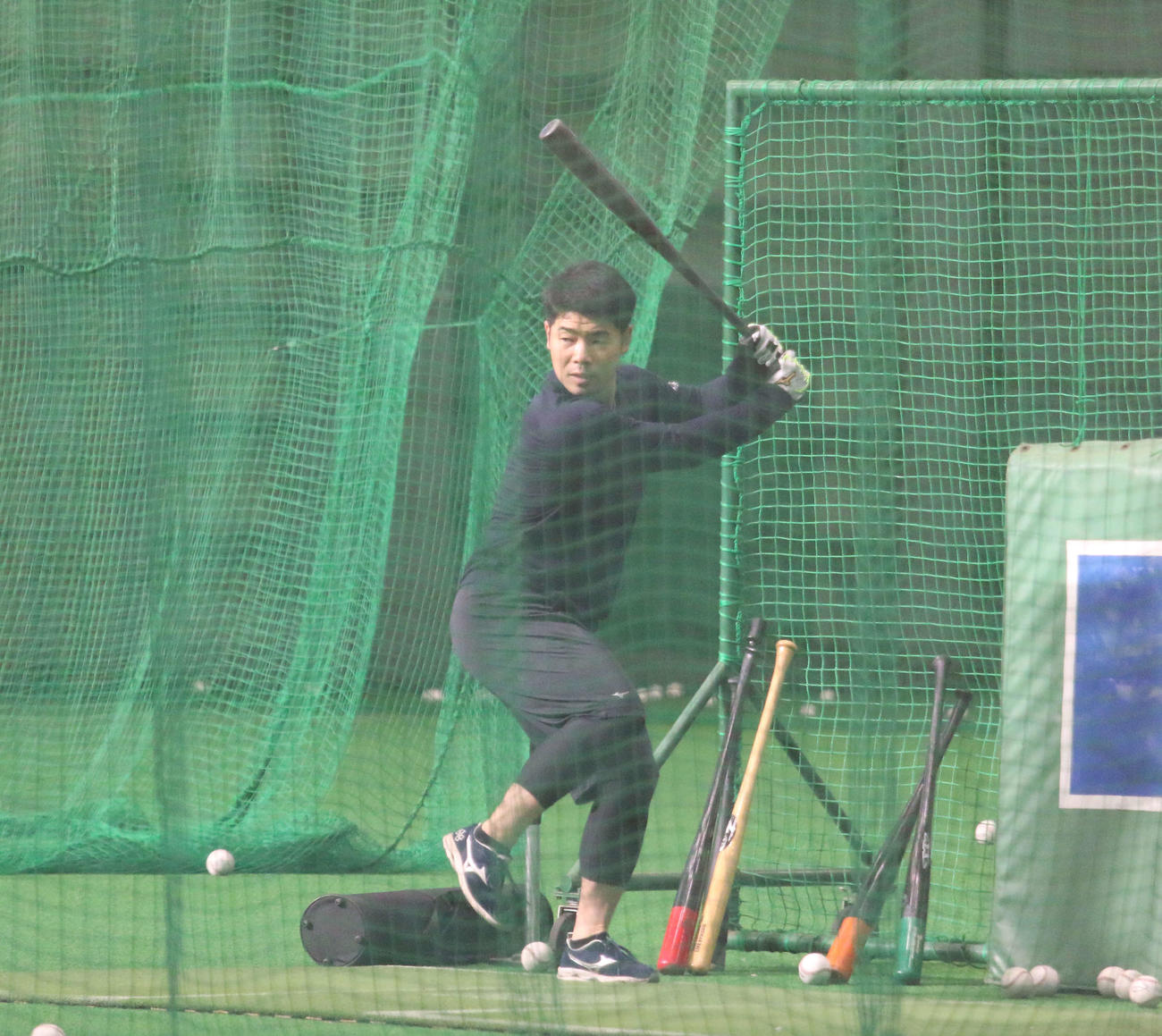 千葉・鎌ケ谷の球団施設で自主トレを行った日本ハム近藤（撮影・木下大輔）
