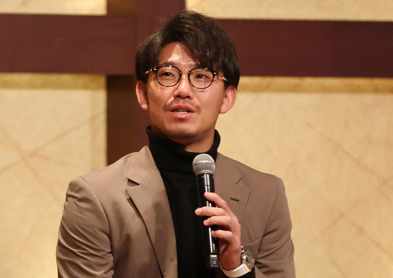 トークショーで話す伊藤将（撮影・上山淳一）